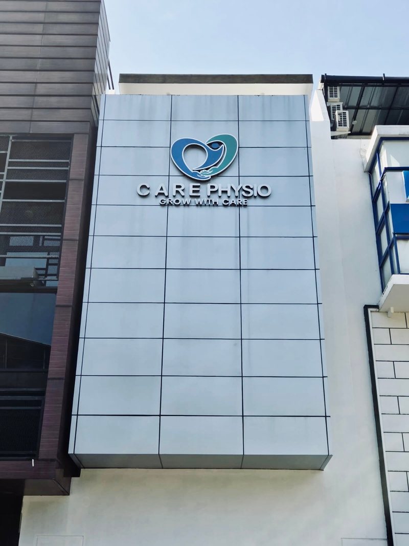 Gedung Care Physio Paskal 23 — cari papan nama ini